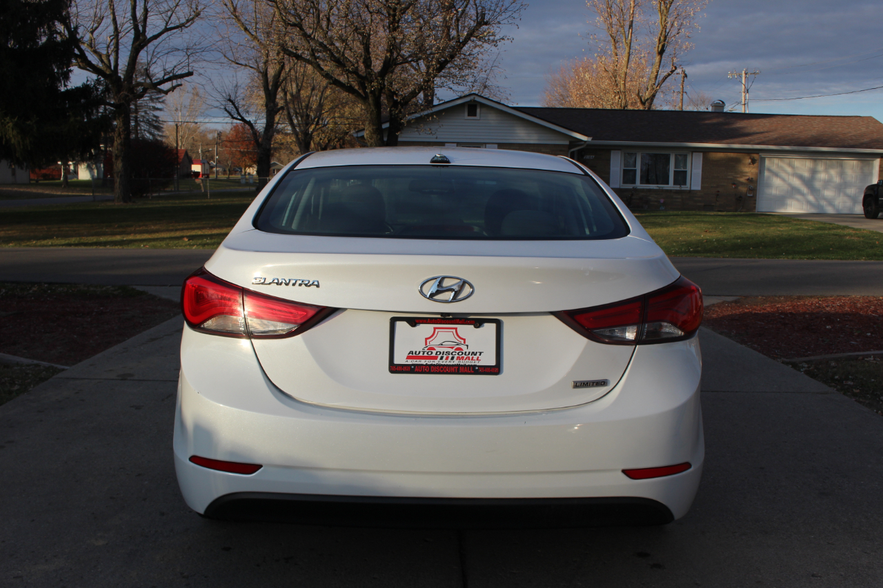 Hyundai Elantra SE 2015