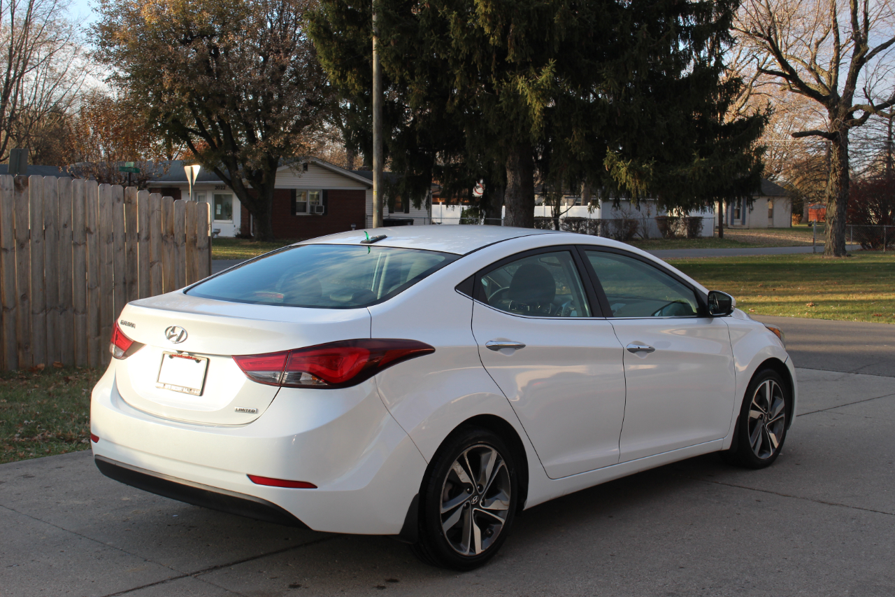 Hyundai Elantra SE 2015