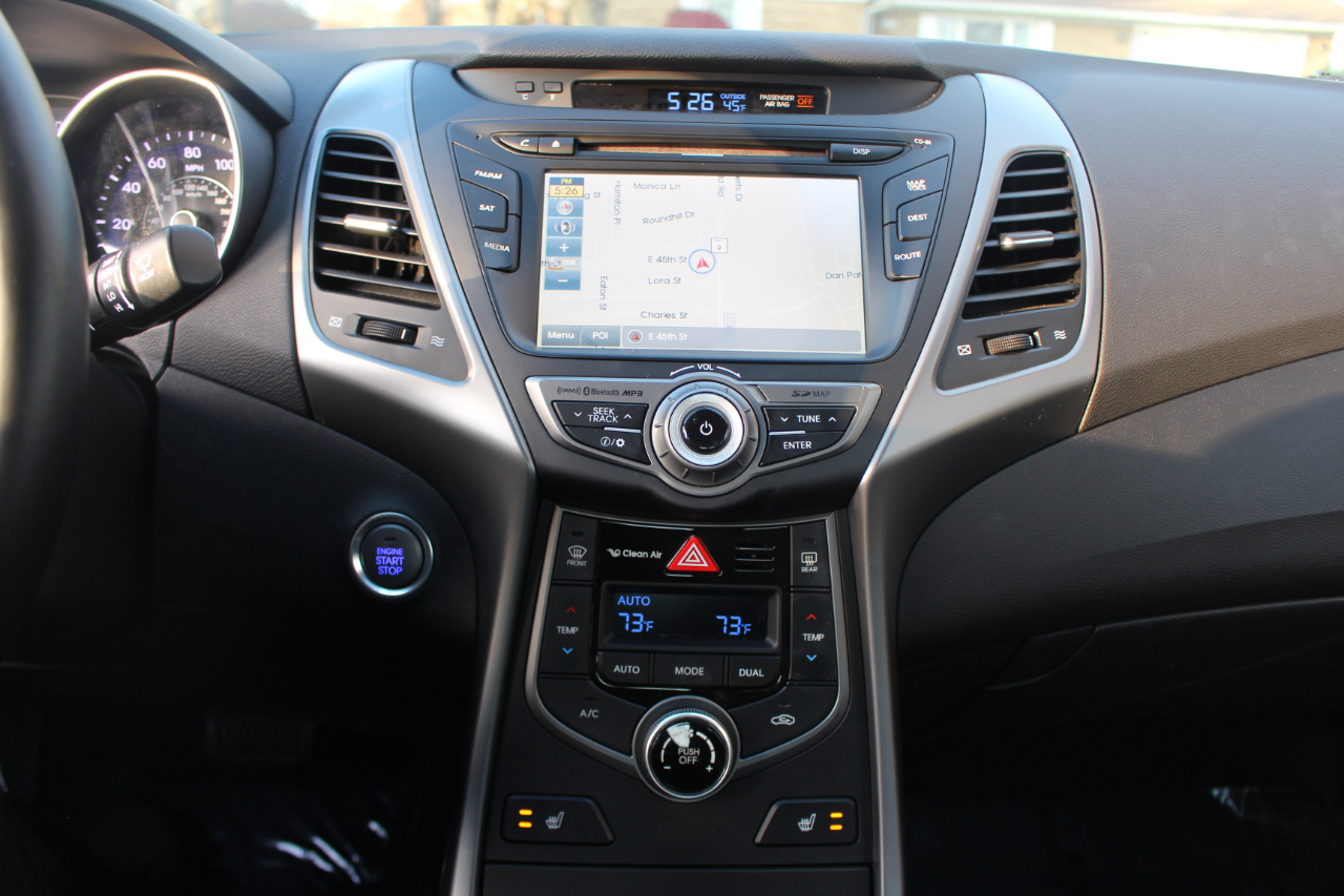 Hyundai Elantra SE 2015