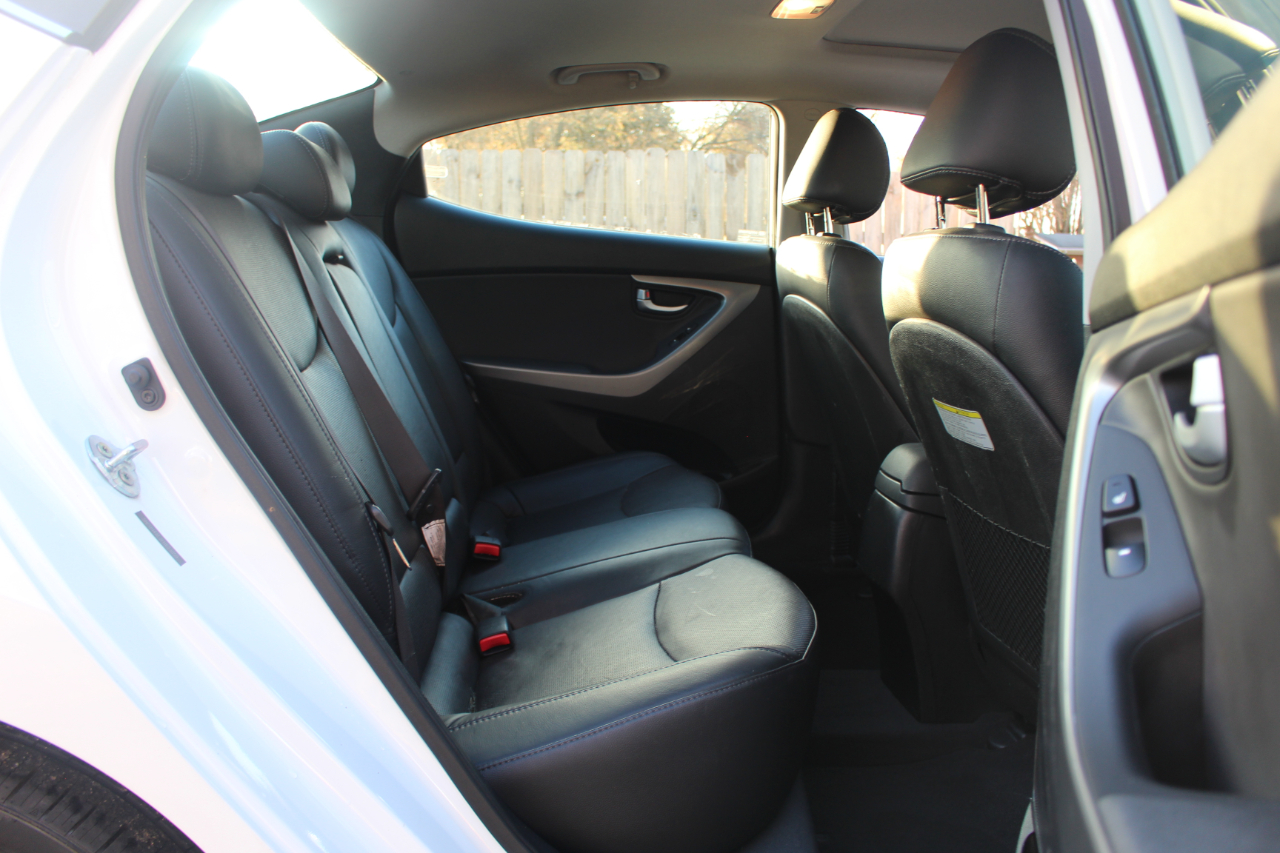 Hyundai Elantra SE 2015