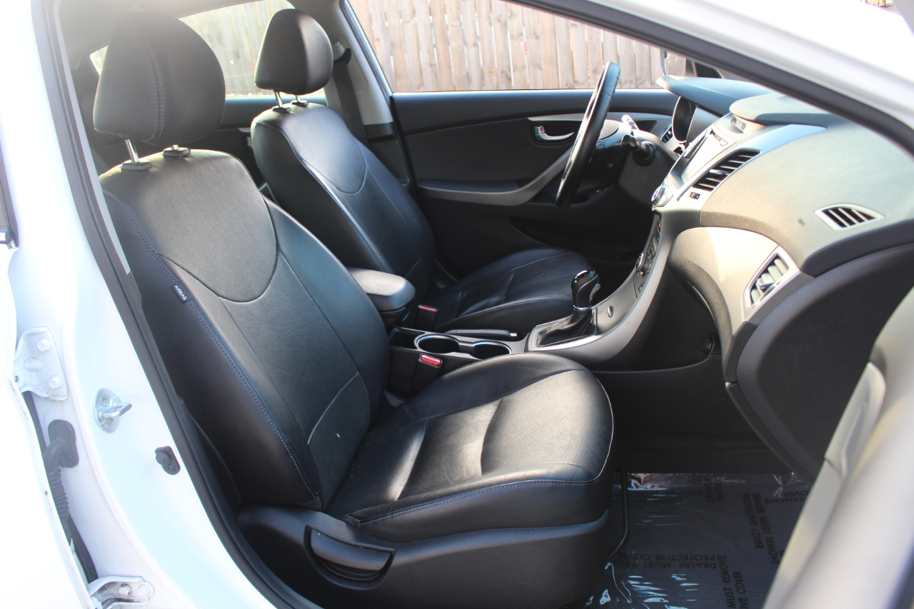 Hyundai Elantra SE 2015