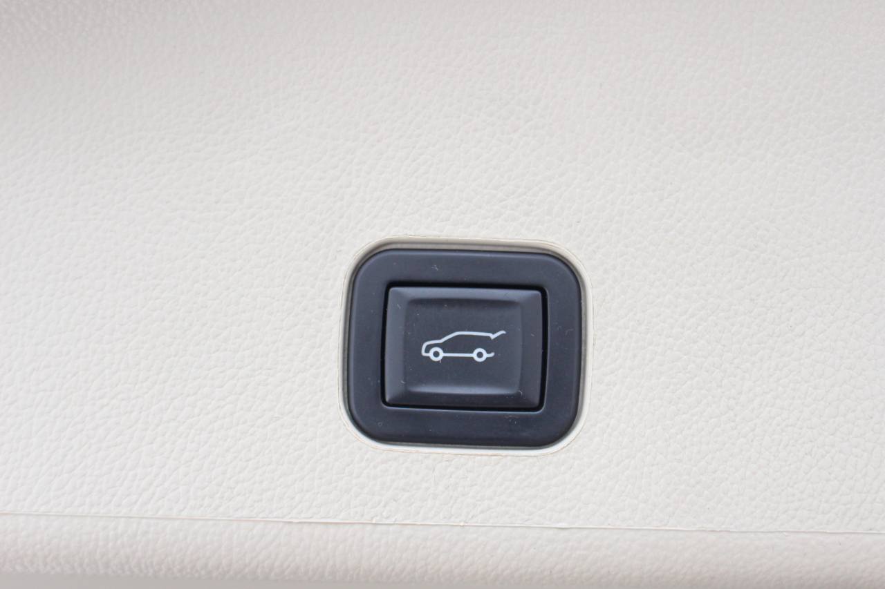 Cadillac SRX Luxury Collection AWD 2016