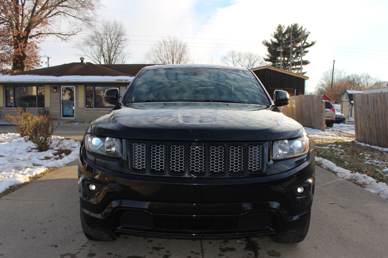 Jeep Grand Cherokee Laredo 4WD 2015