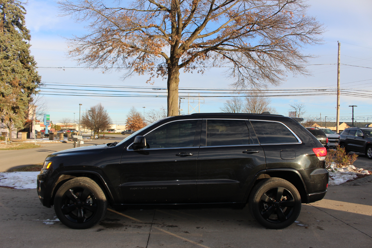 Jeep Grand Cherokee Laredo 4WD 2015