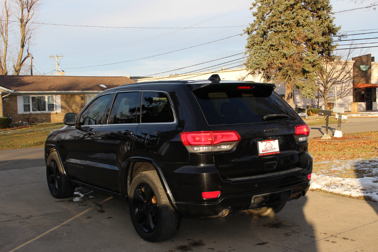Jeep Grand Cherokee Laredo 4WD 2015