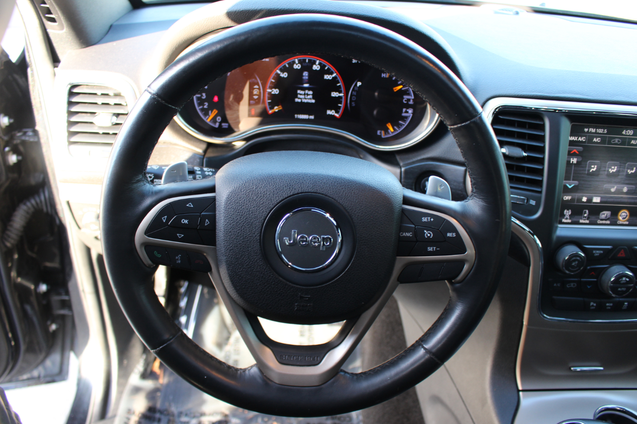 Jeep Grand Cherokee Laredo 4WD 2015