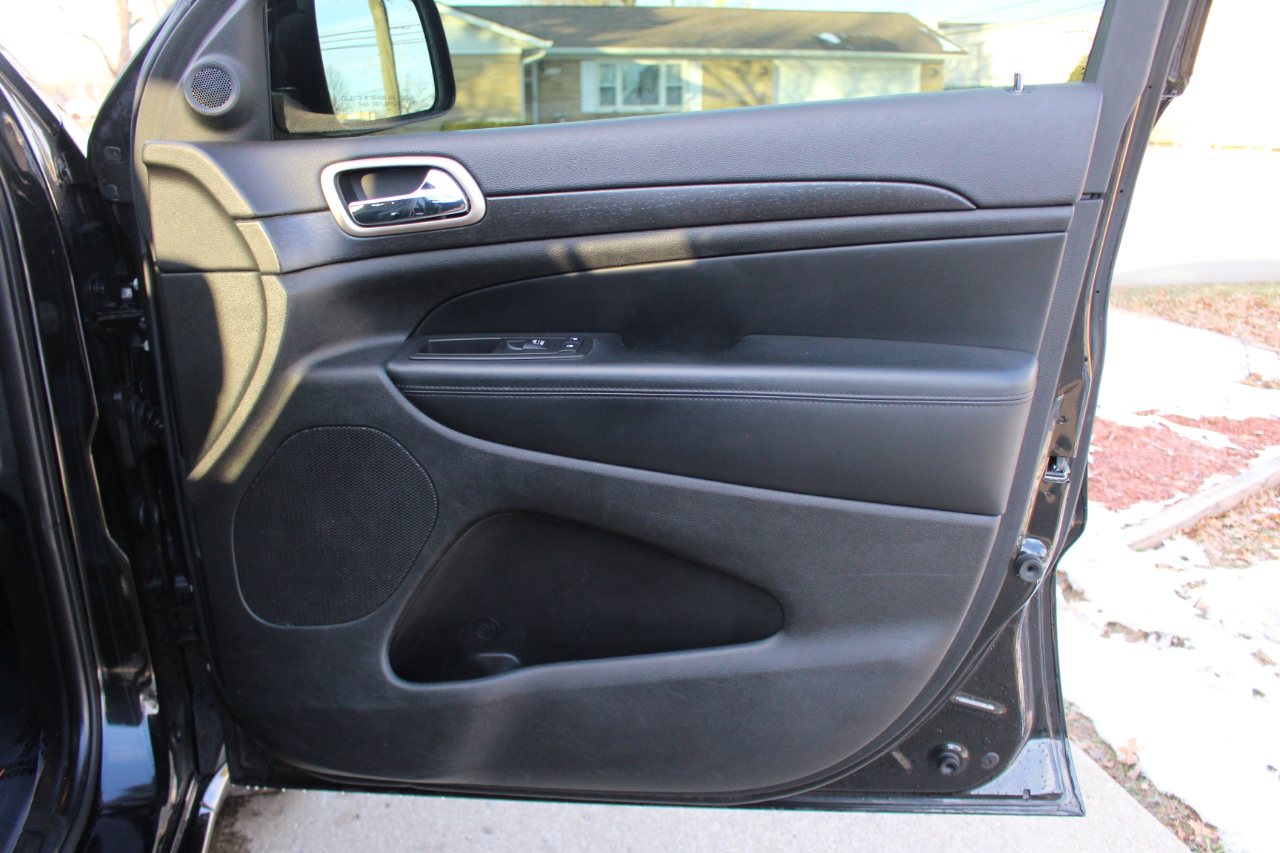 Jeep Grand Cherokee Laredo 4WD 2015