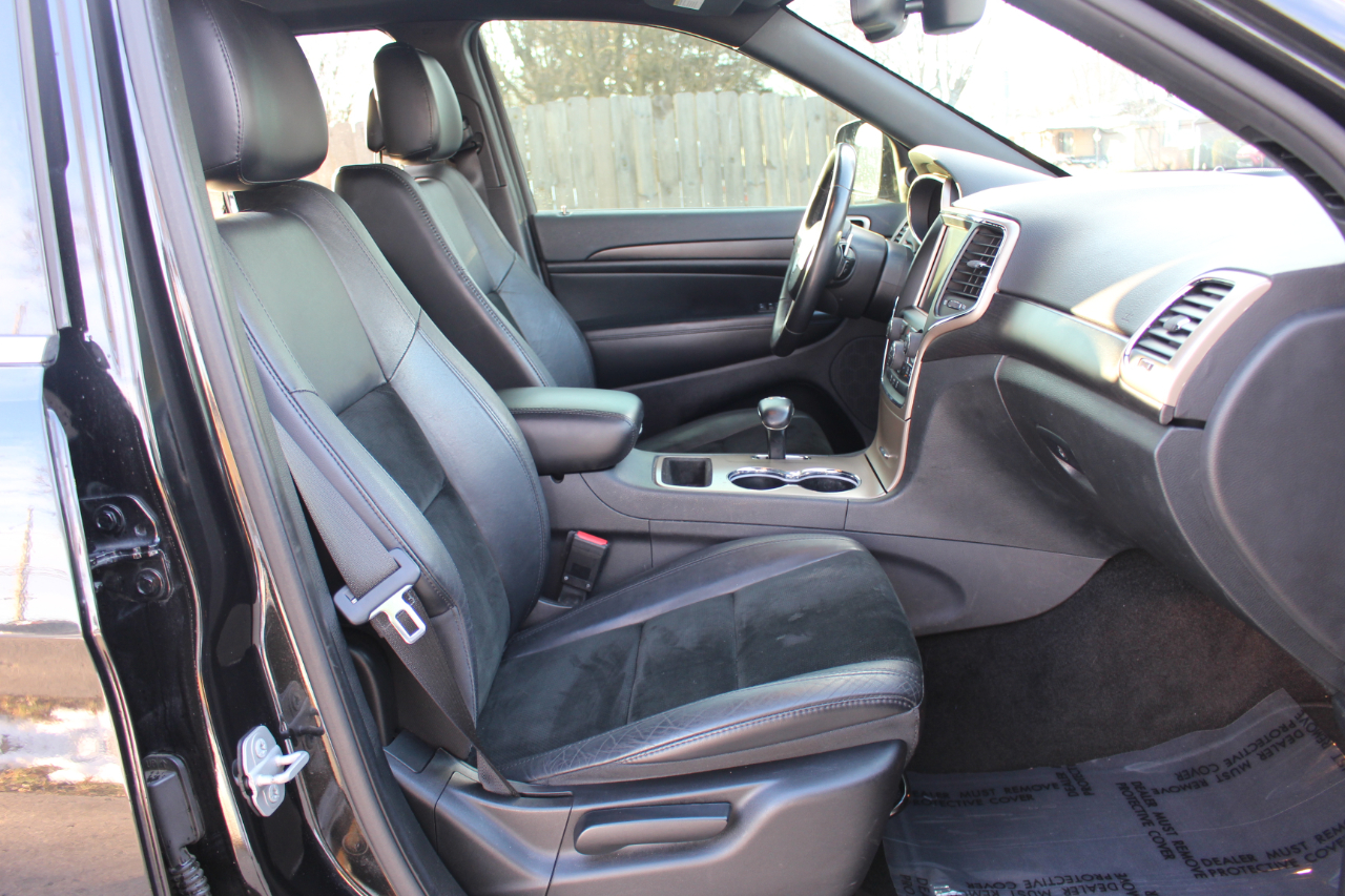 Jeep Grand Cherokee Laredo 4WD 2015