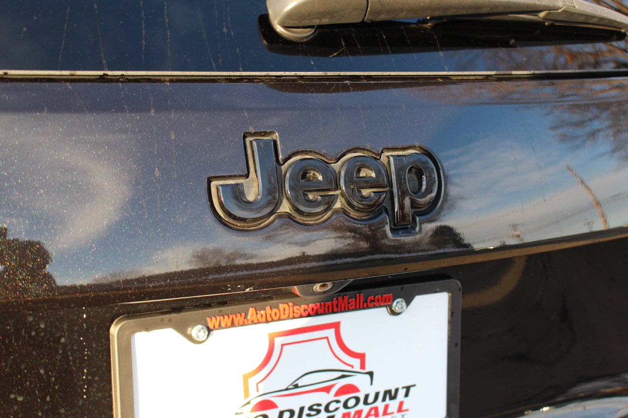 Jeep Grand Cherokee Laredo 4WD 2015