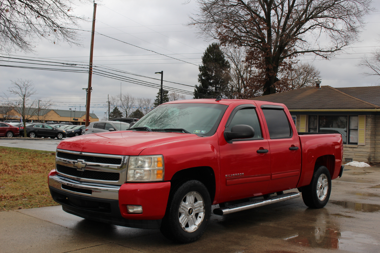 Chevrolet Silverado 1500 LT Crew Cab 4WD 2011