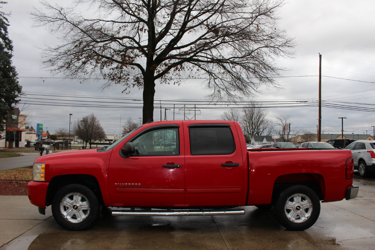 Chevrolet Silverado 1500 LT Crew Cab 4WD 2011