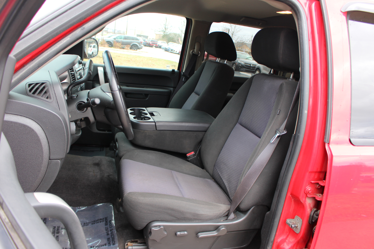 Chevrolet Silverado 1500 LT Crew Cab 4WD 2011