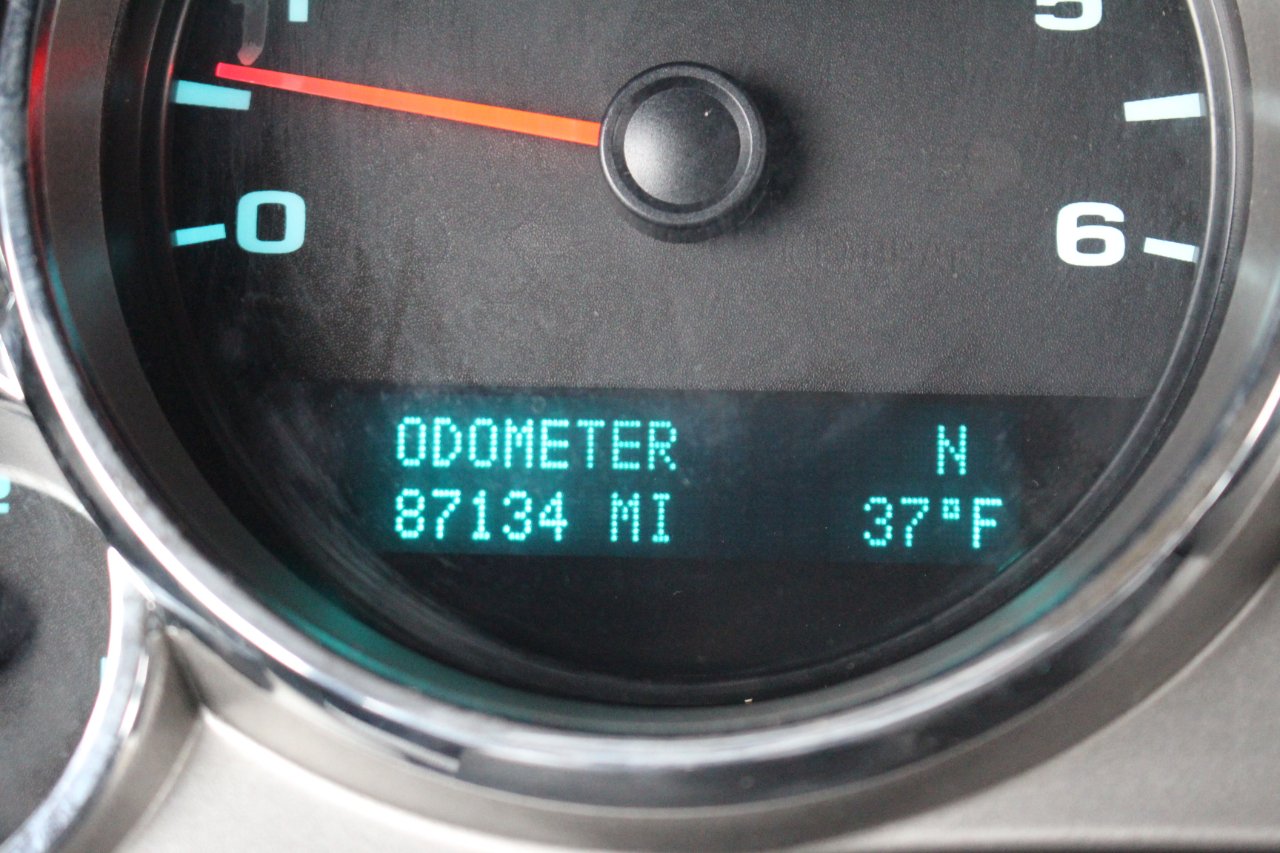 Chevrolet Silverado 1500 LT Crew Cab 4WD 2011