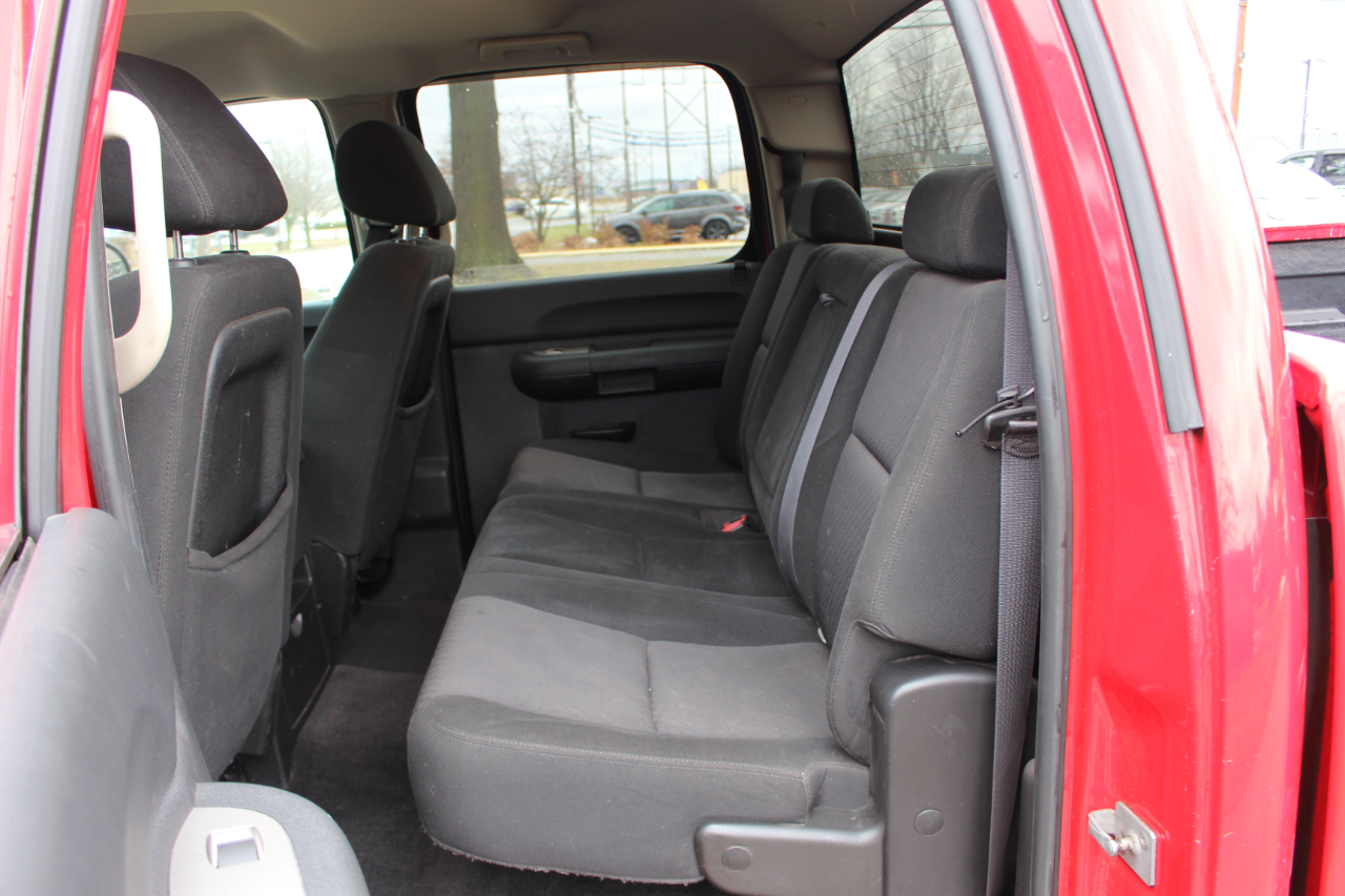 Chevrolet Silverado 1500 LT Crew Cab 4WD 2011