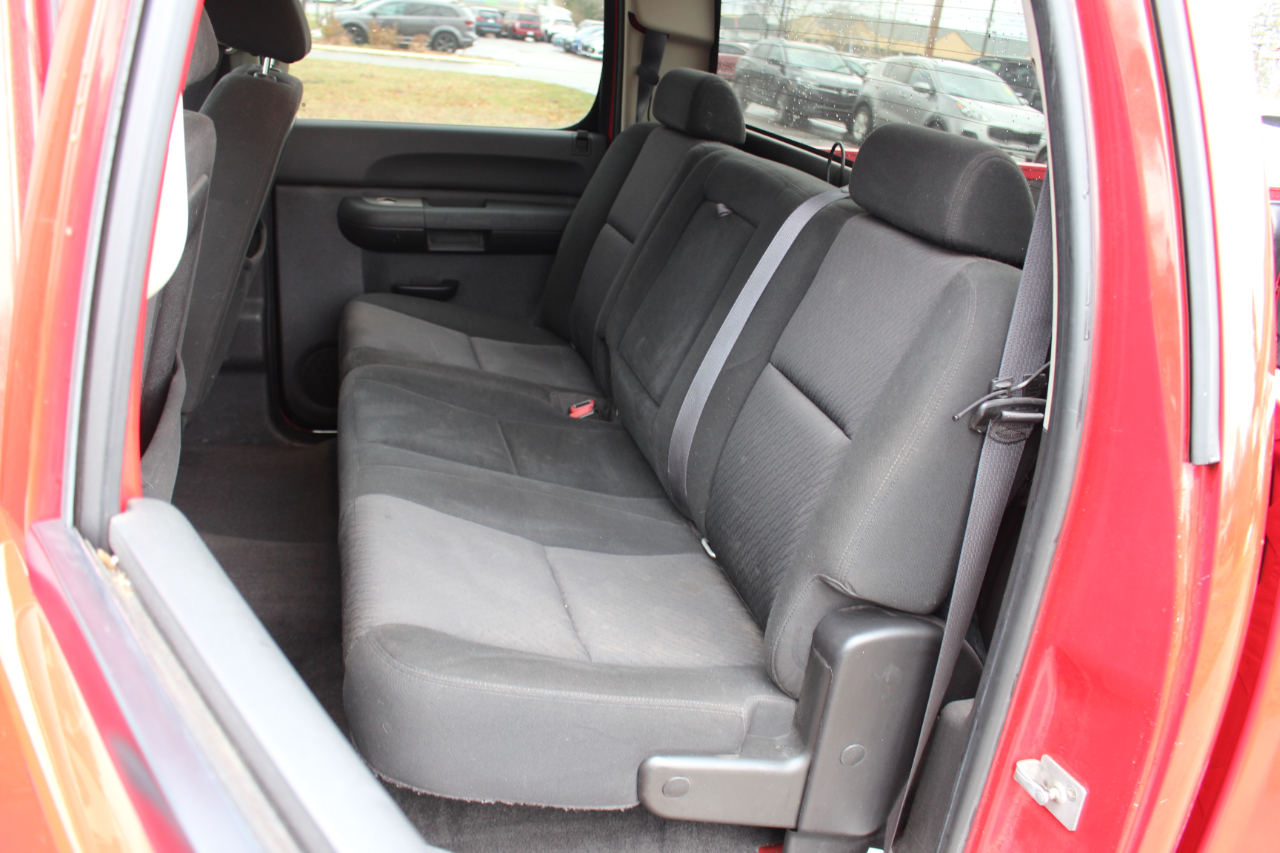 Chevrolet Silverado 1500 LT Crew Cab 4WD 2011