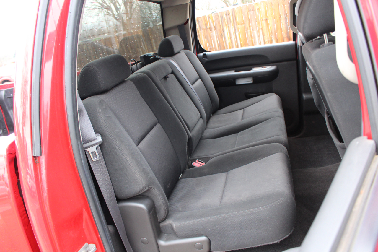 Chevrolet Silverado 1500 LT Crew Cab 4WD 2011