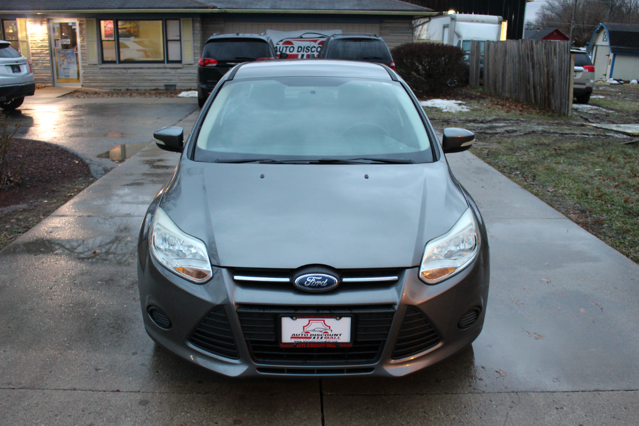 Ford Focus SE Sedan 2014