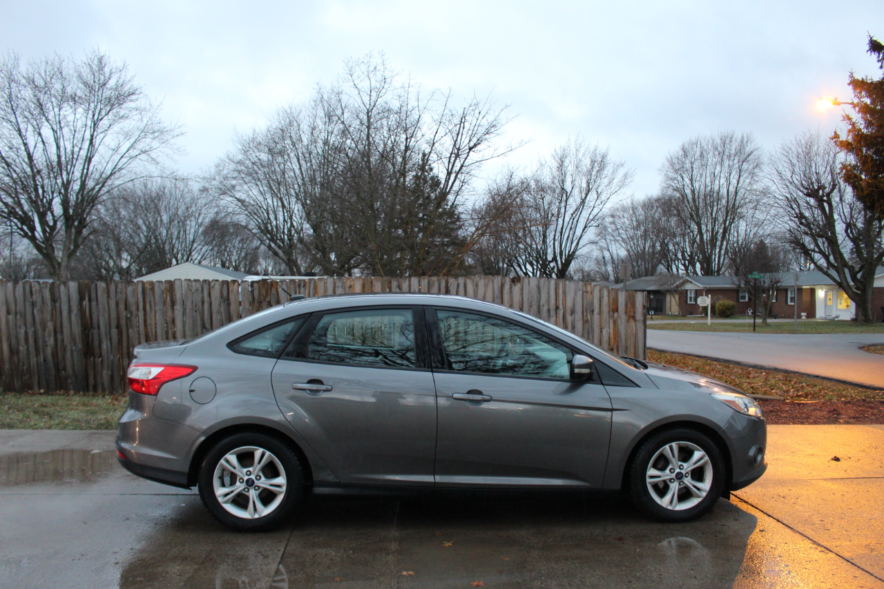 Ford Focus SE Sedan 2014