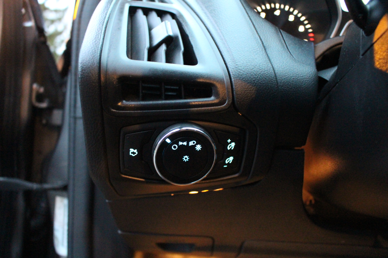 Ford Focus SE Sedan 2014