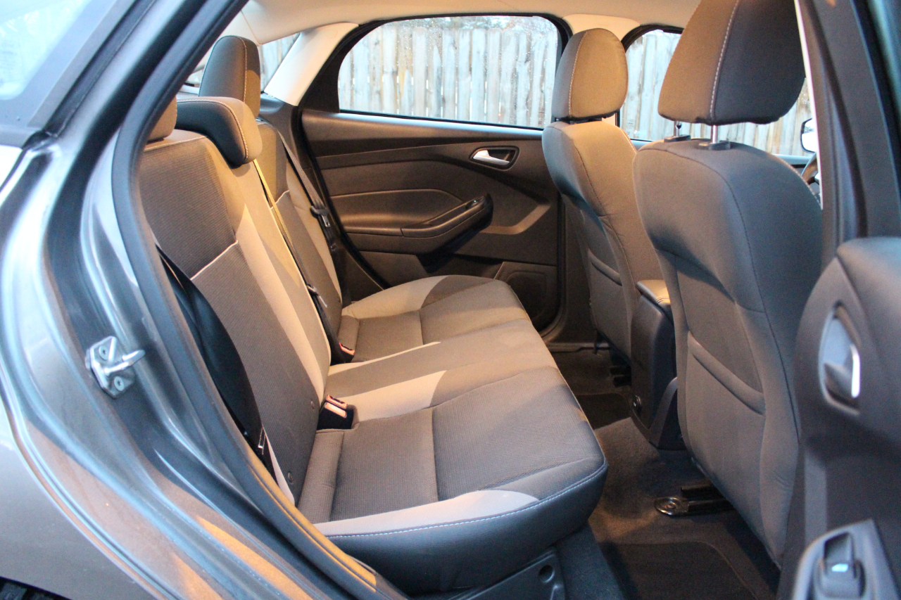 Ford Focus SE Sedan 2014