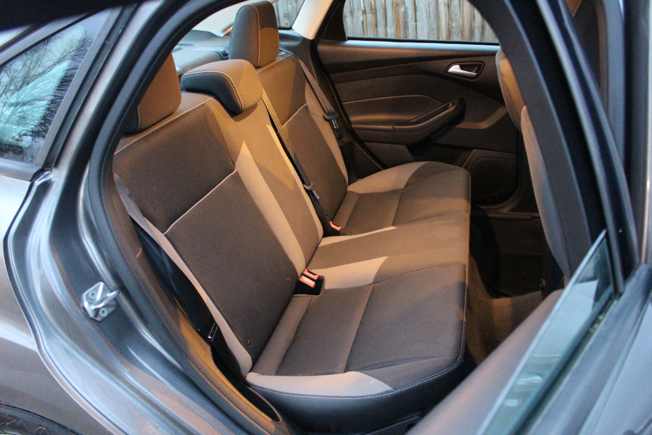 Ford Focus SE Sedan 2014