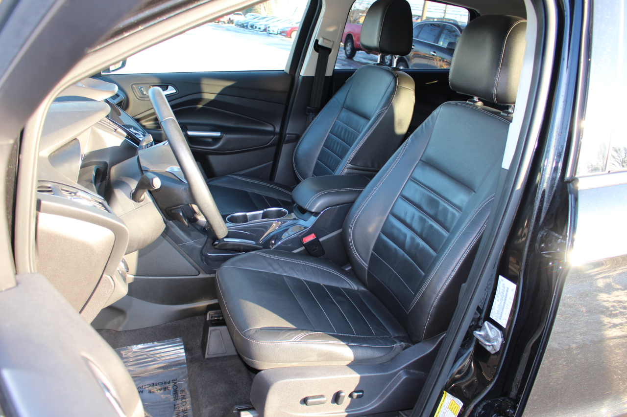 Ford Escape Titanium 4WD 2014