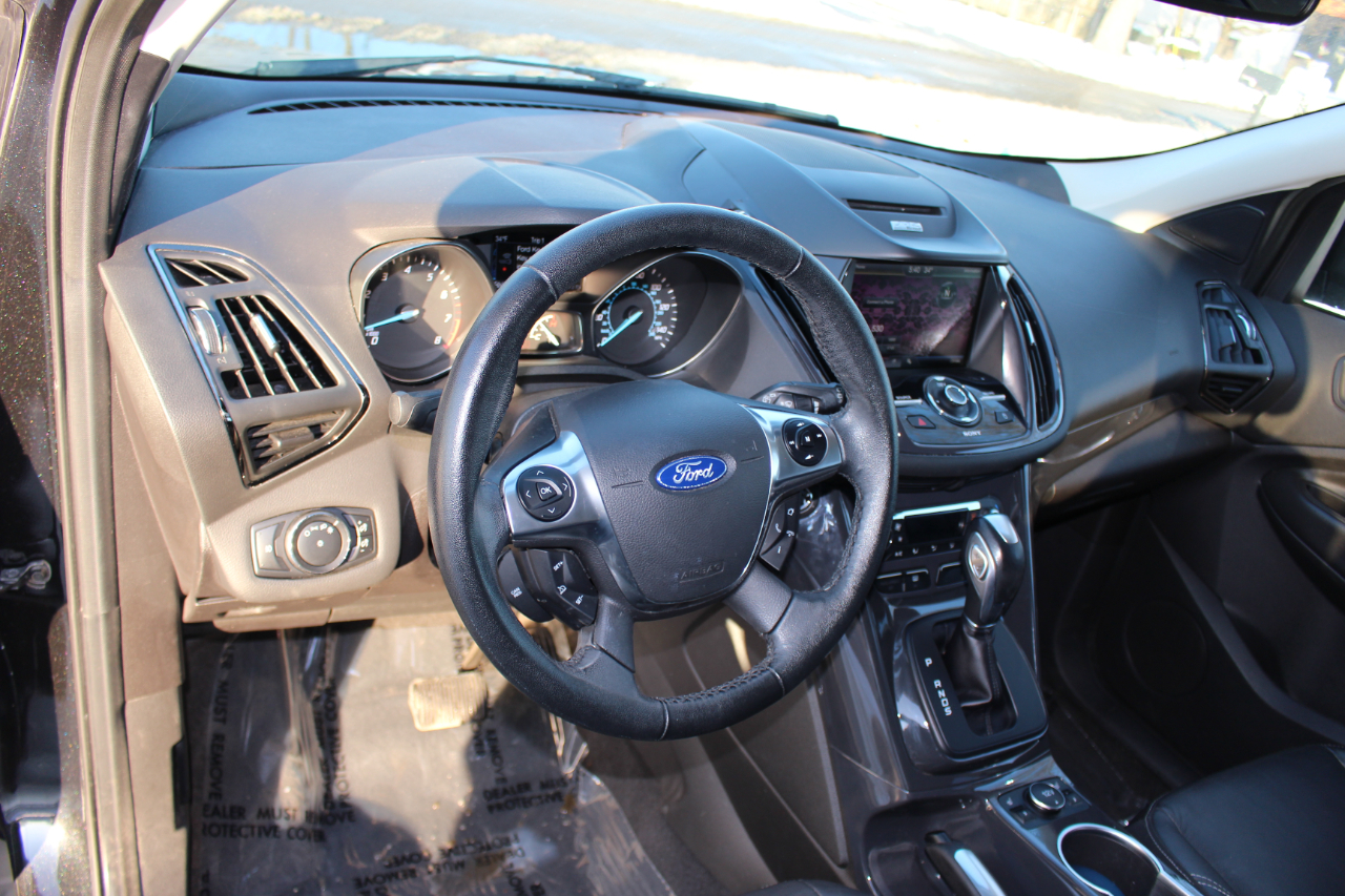 Ford Escape Titanium 4WD 2014