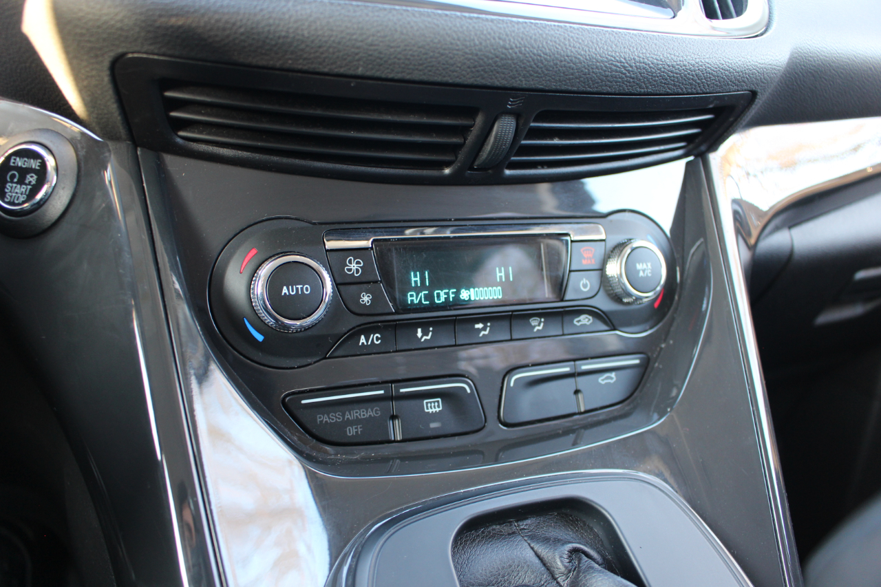 Ford Escape Titanium 4WD 2014