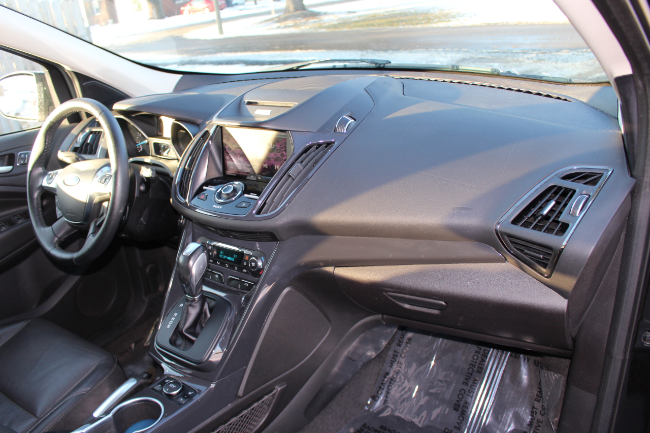 Ford Escape Titanium 4WD 2014