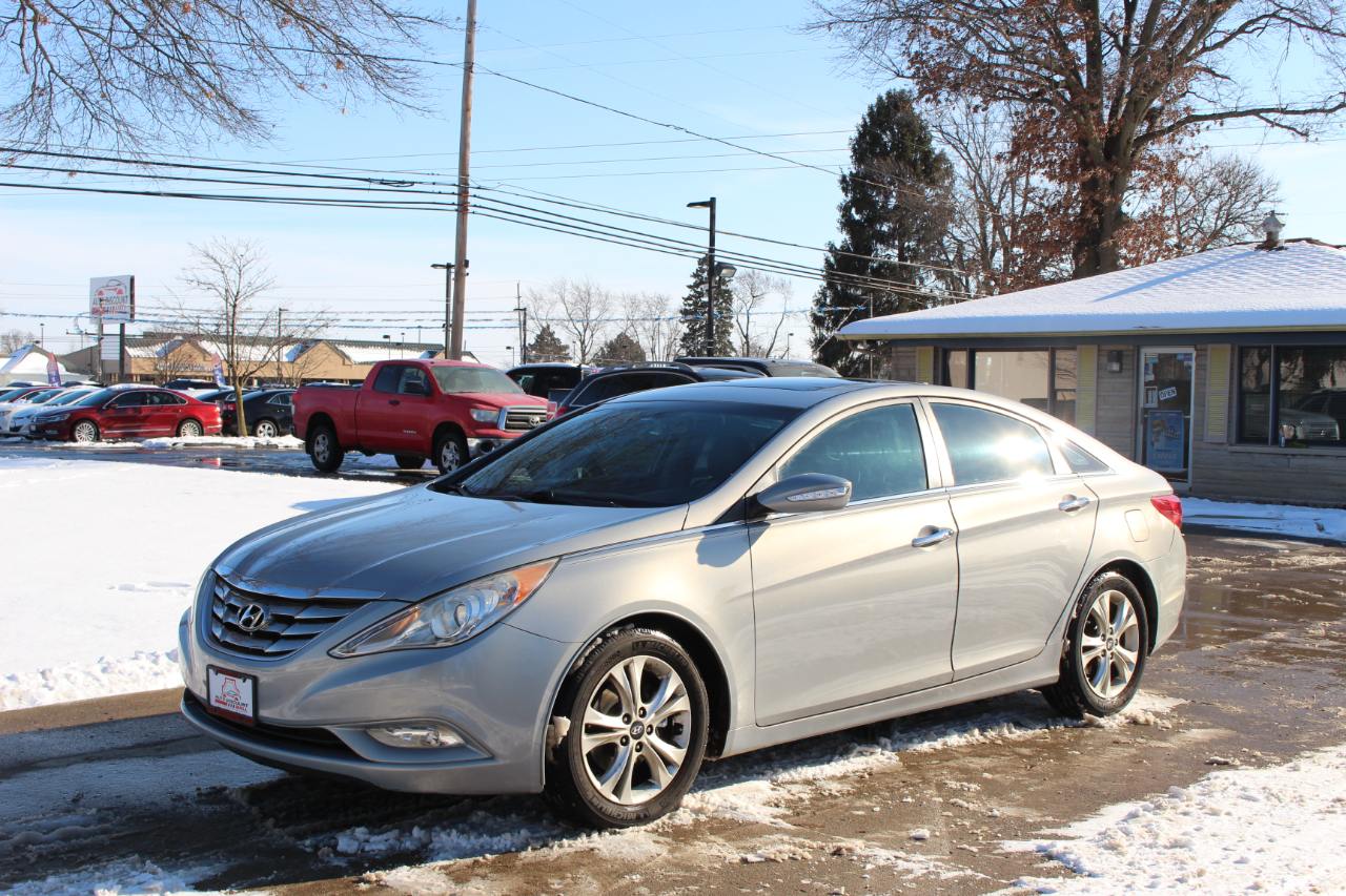 Hyundai Sonata SE Auto 2011