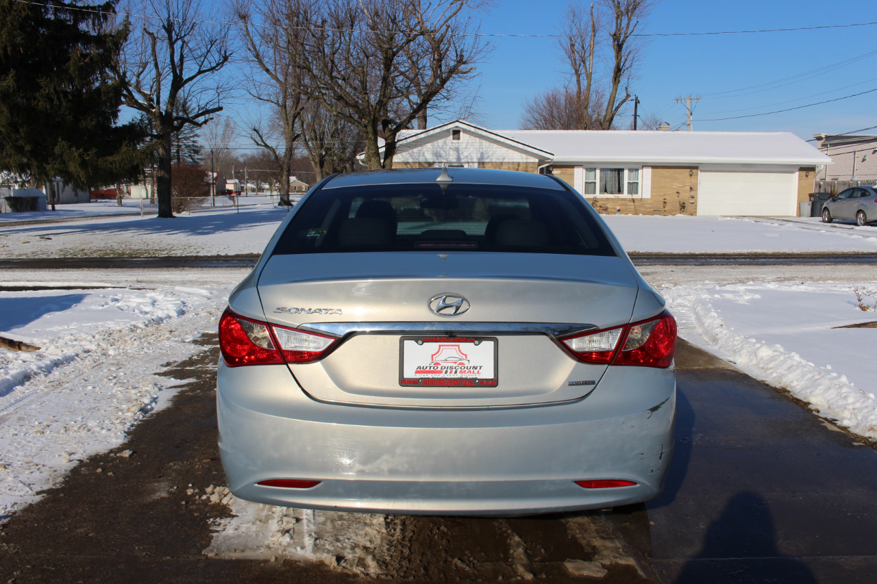 Hyundai Sonata SE Auto 2011