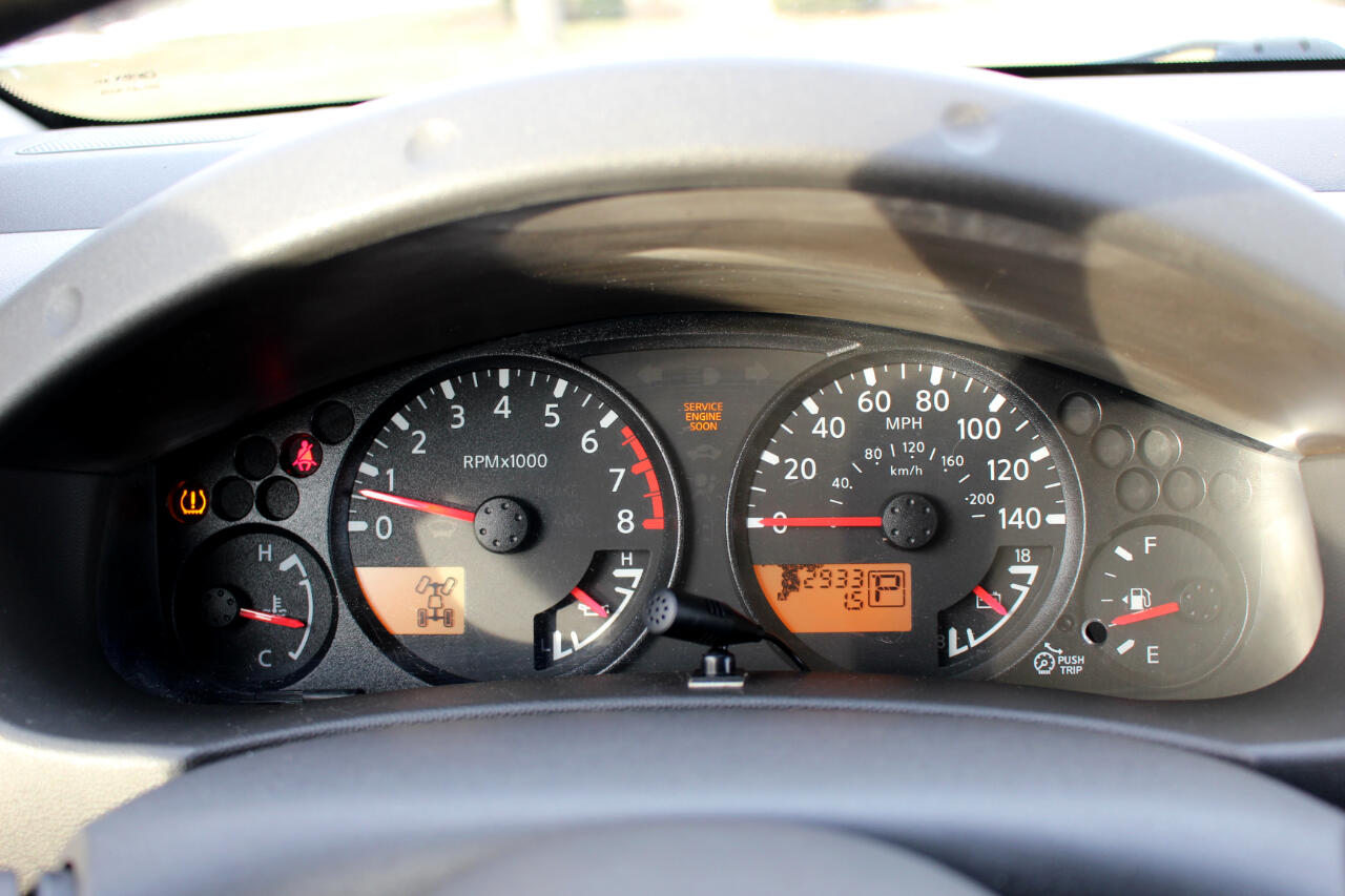 Nissan Frontier SE King Cab V6 4WD 2009