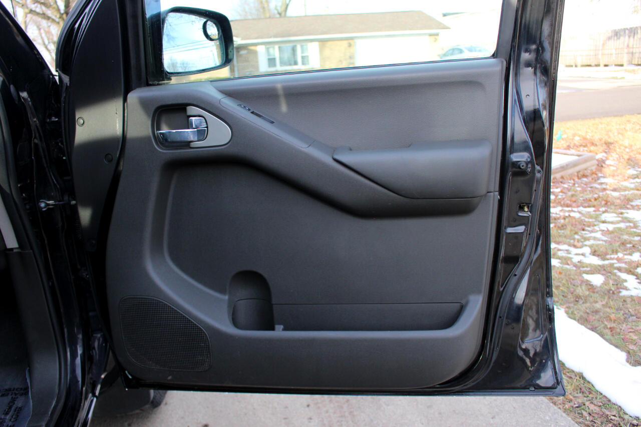 Nissan Frontier SE King Cab V6 4WD 2009