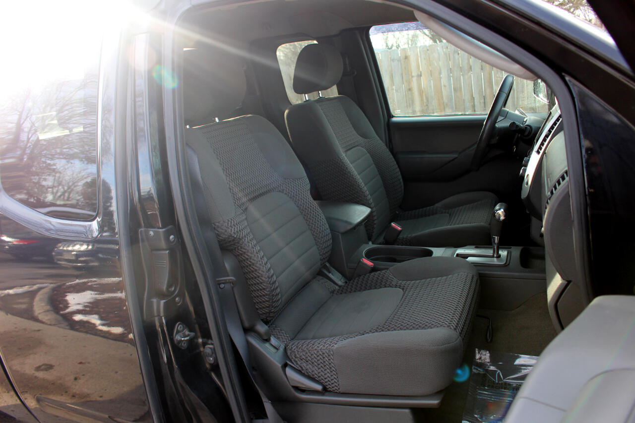 Nissan Frontier SE King Cab V6 4WD 2009