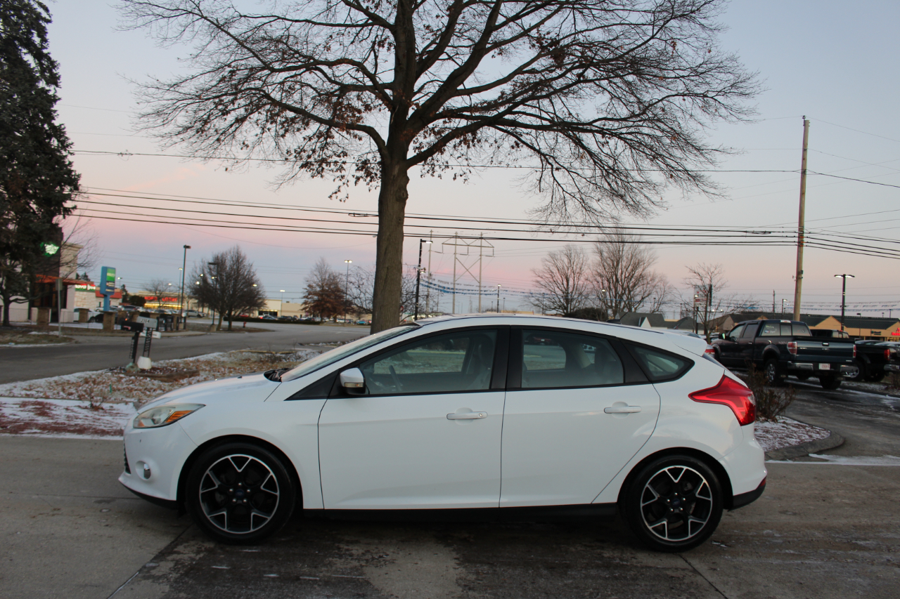 Ford Focus SE Hatch 2014