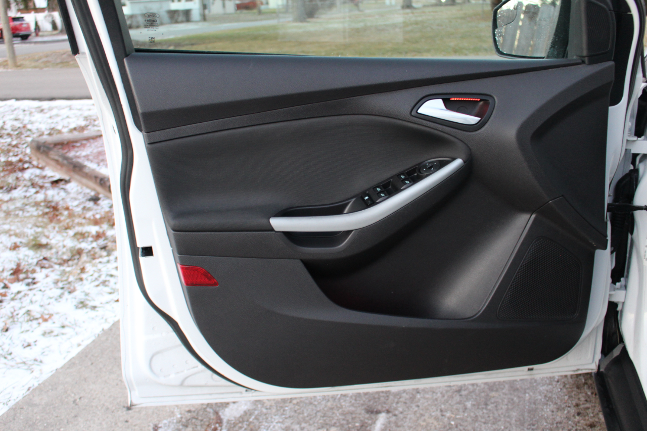 Ford Focus SE Hatch 2014