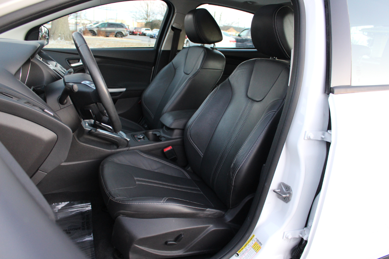 Ford Focus SE Hatch 2014