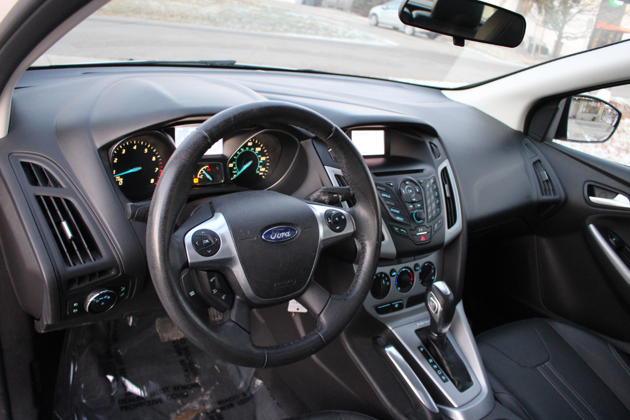 Ford Focus SE Hatch 2014