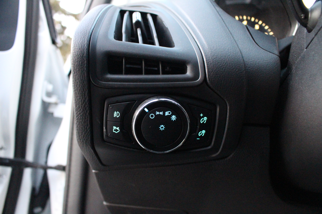 Ford Focus SE Hatch 2014