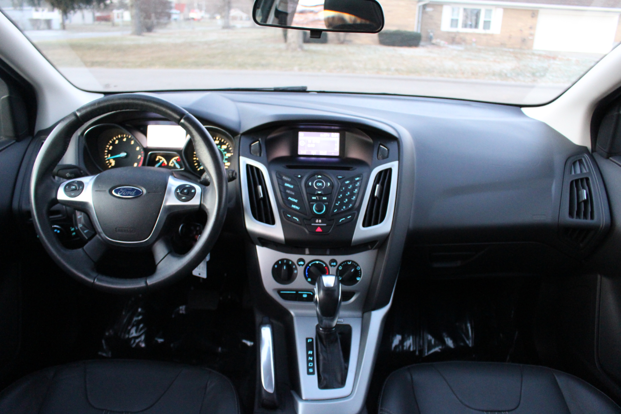 Ford Focus SE Hatch 2014