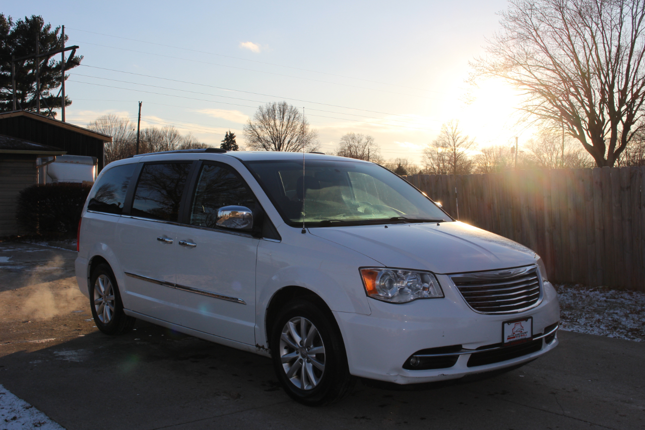 Chrysler Town & Country Limited Platinum 2016