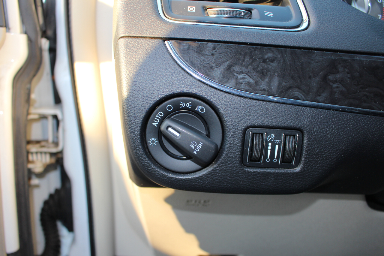 Chrysler Town & Country Limited Platinum 2016