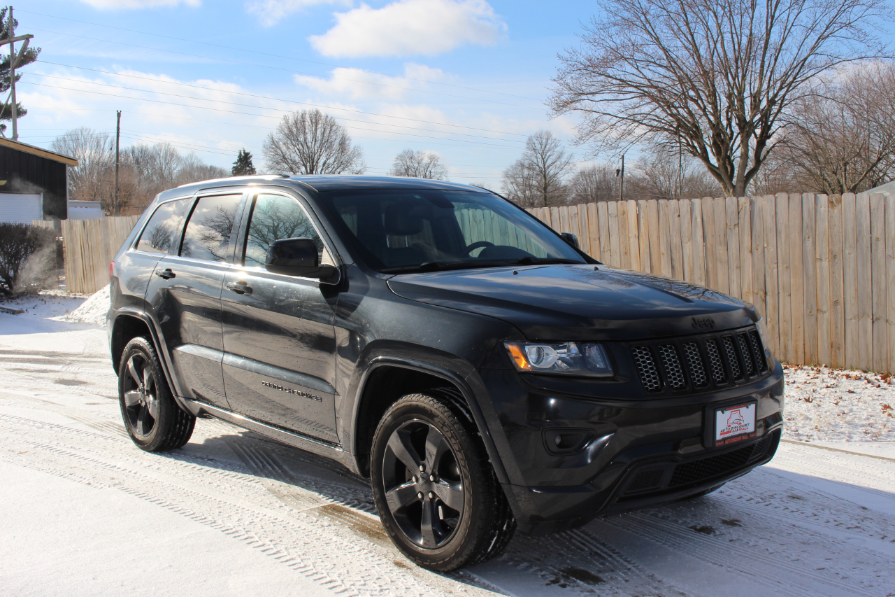 Jeep Grand Cherokee Laredo 4WD 2015