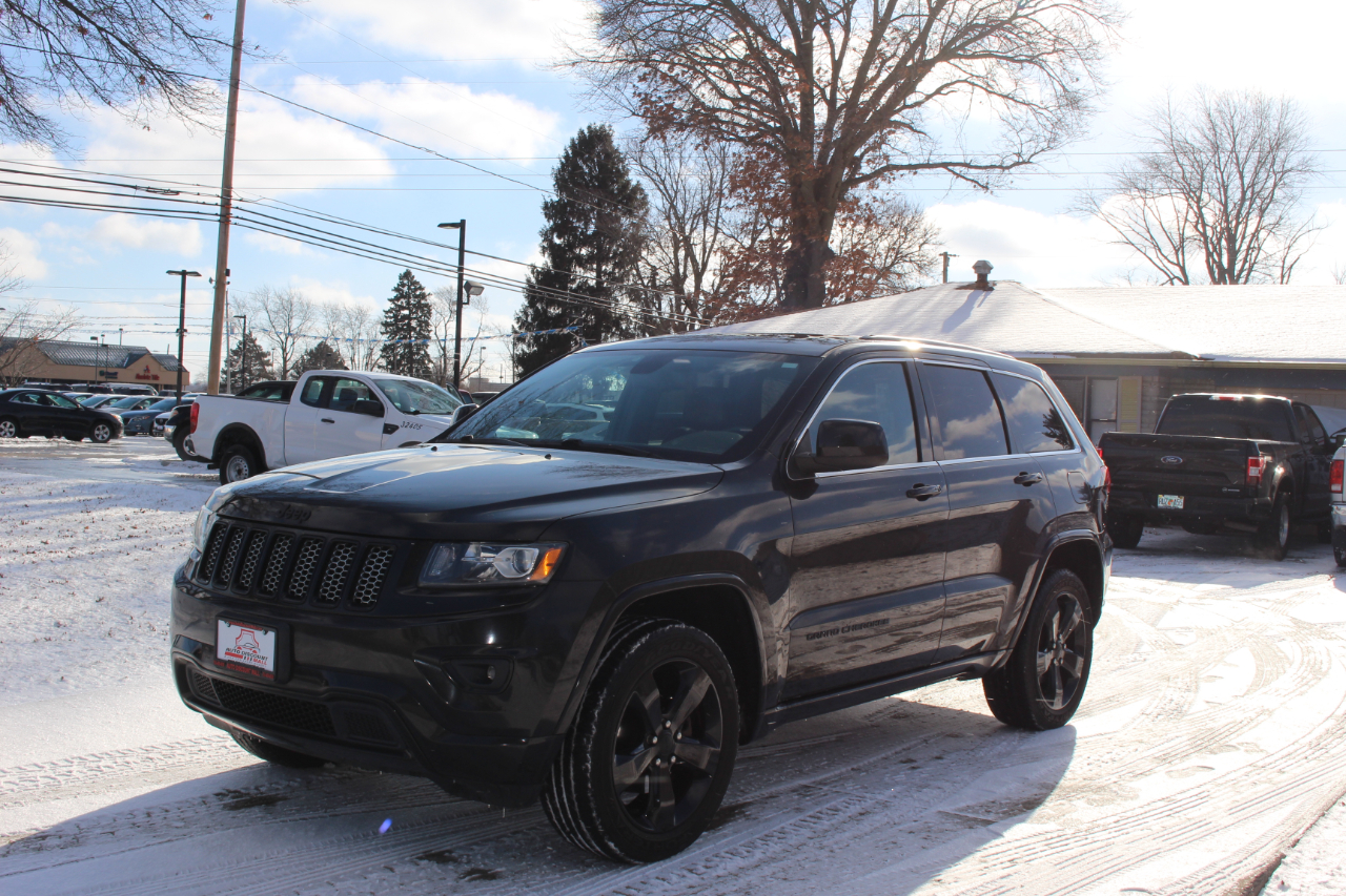 Jeep Grand Cherokee Laredo 4WD 2015