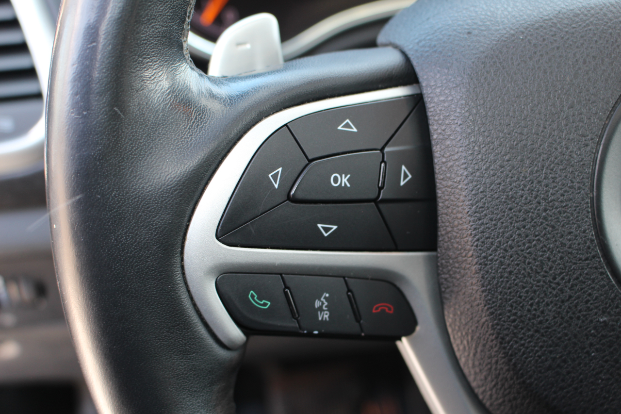 Jeep Grand Cherokee Laredo 4WD 2015