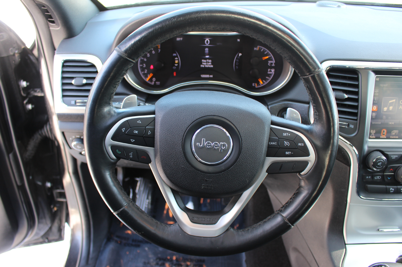 Jeep Grand Cherokee Laredo 4WD 2015