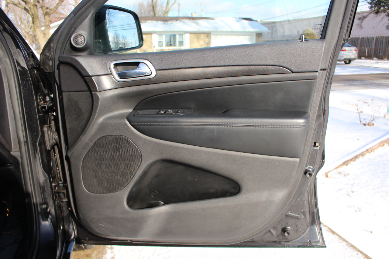 Jeep Grand Cherokee Laredo 4WD 2015