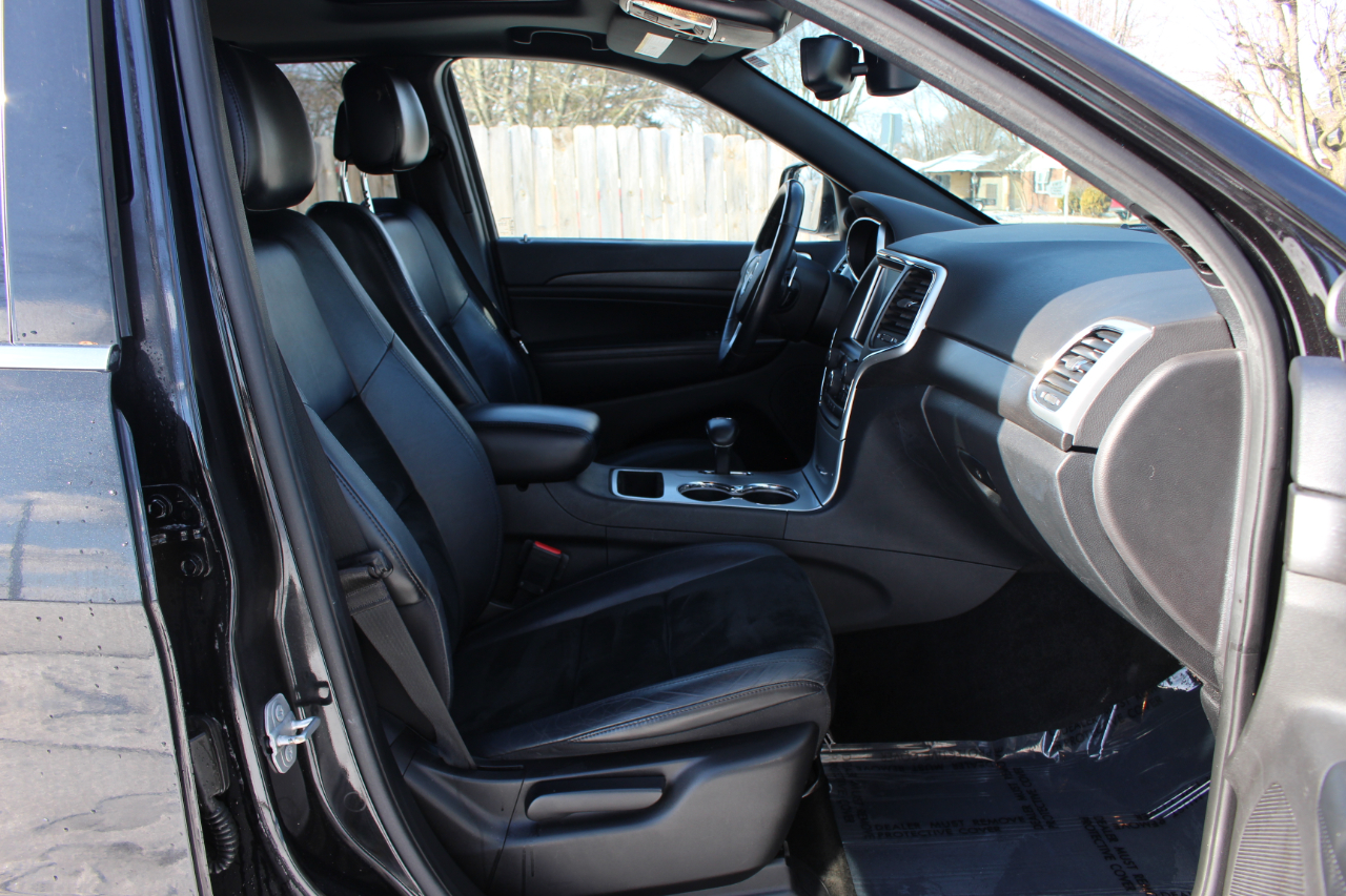 Jeep Grand Cherokee Laredo 4WD 2015