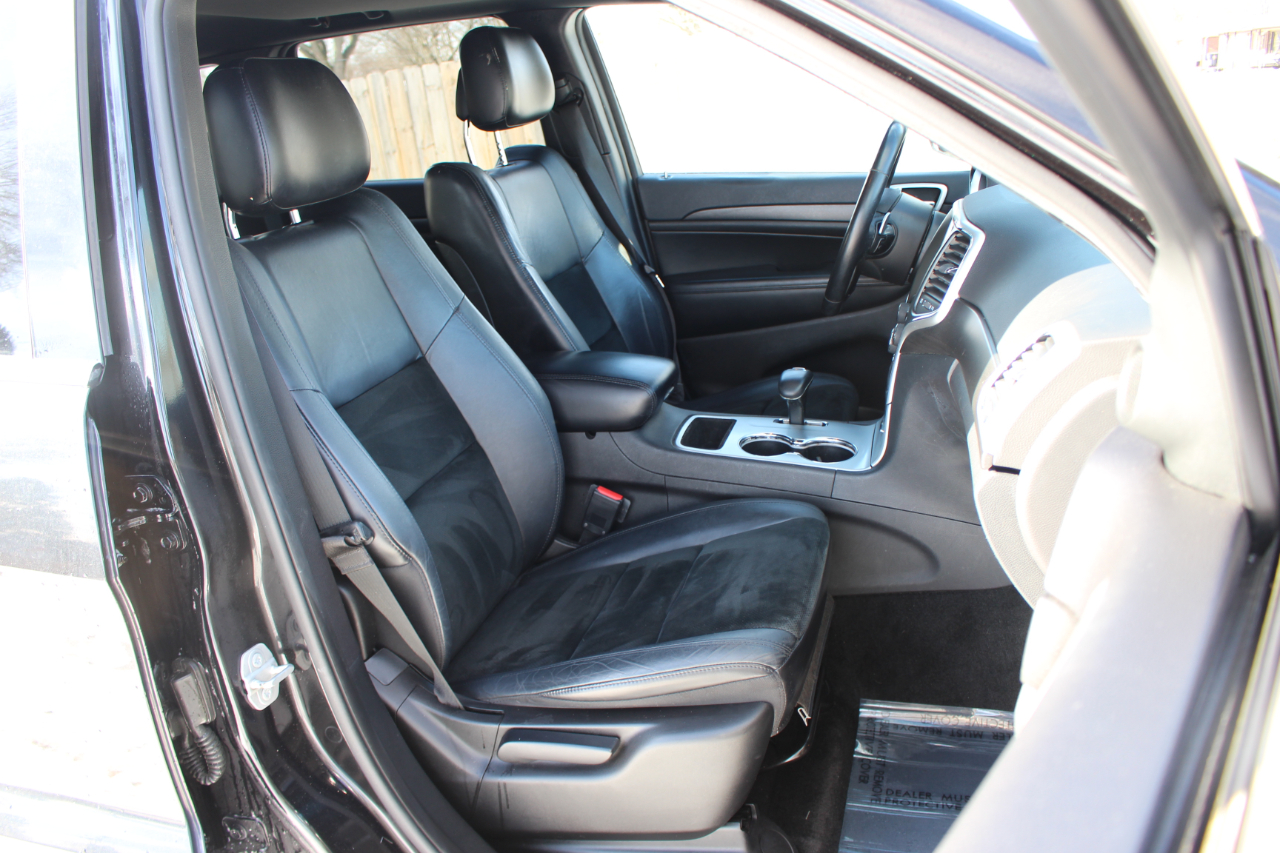 Jeep Grand Cherokee Laredo 4WD 2015