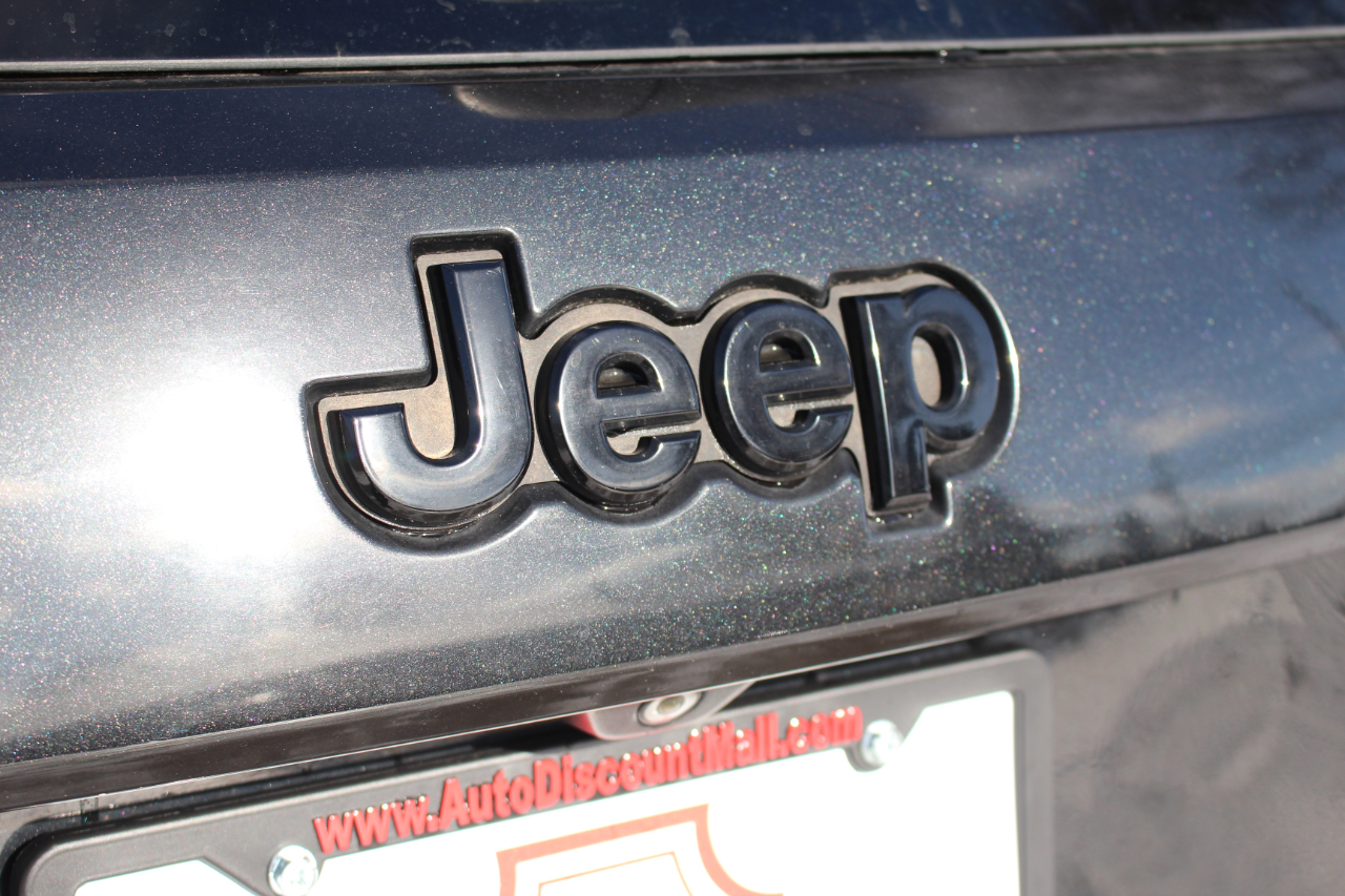 Jeep Grand Cherokee Laredo 4WD 2015